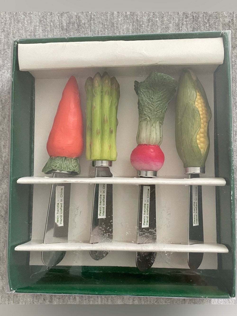 Boston Warehouse Vegetable Handle Spreader Set New in Box